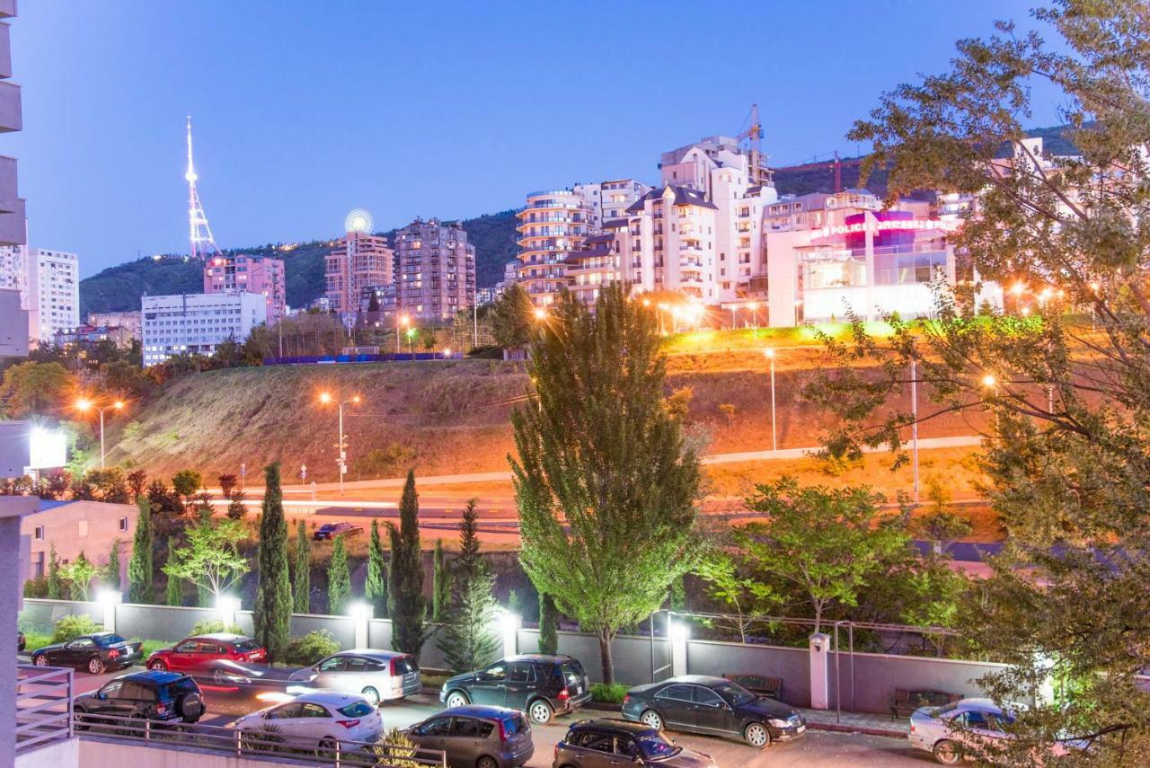 Tbilisi Apartment Tennis Court エクステリア 写真